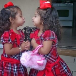 Meet your Posher, Iris